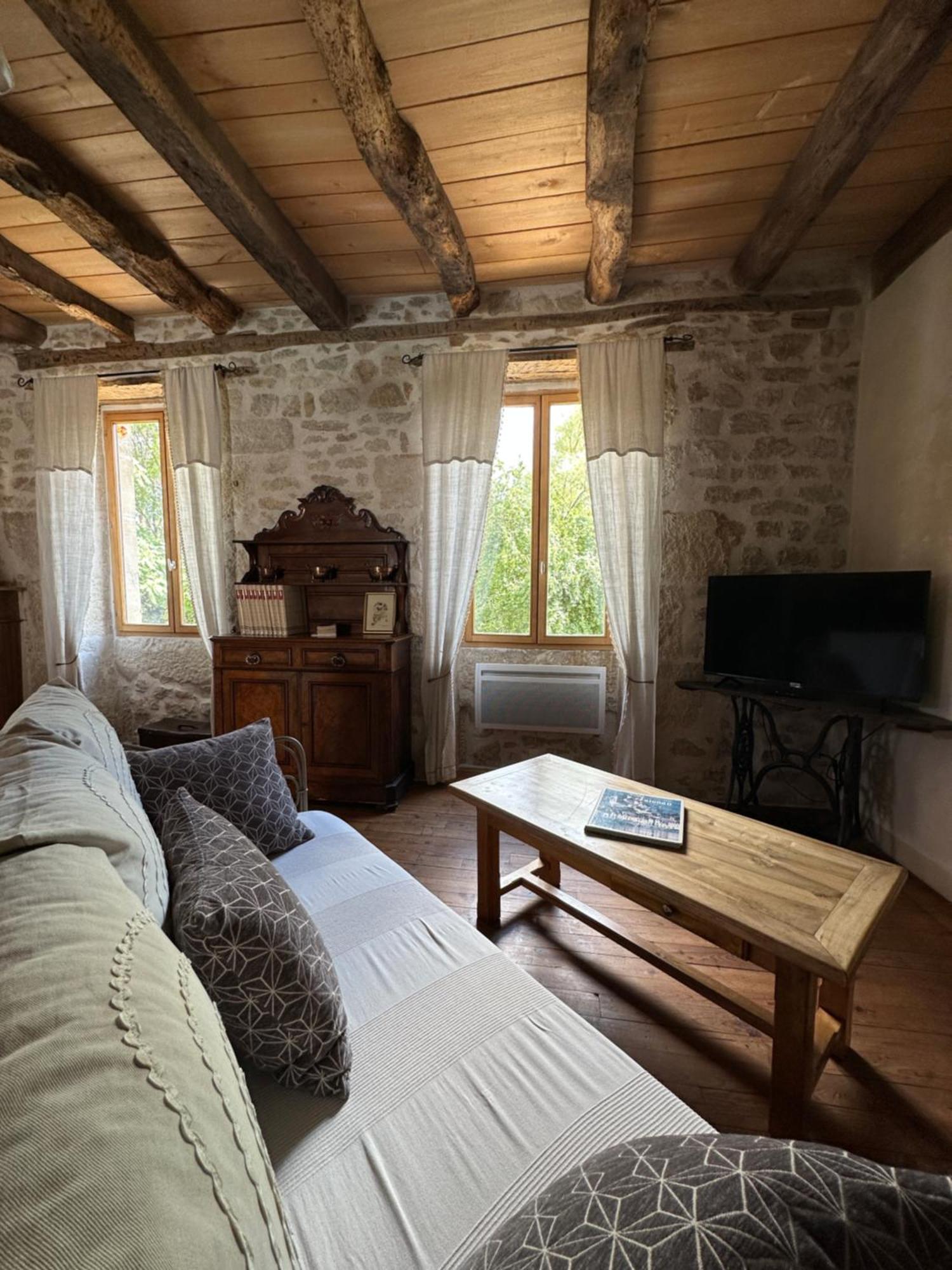 Gite Le Relais De La Diligence Saint-Lazare Ngoại thất bức ảnh