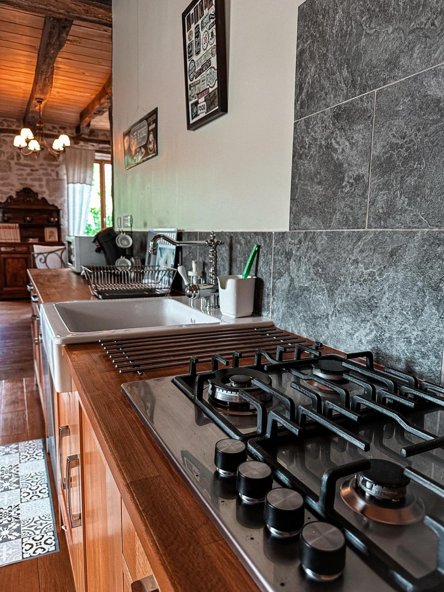Gite Le Relais De La Diligence Saint-Lazare Ngoại thất bức ảnh