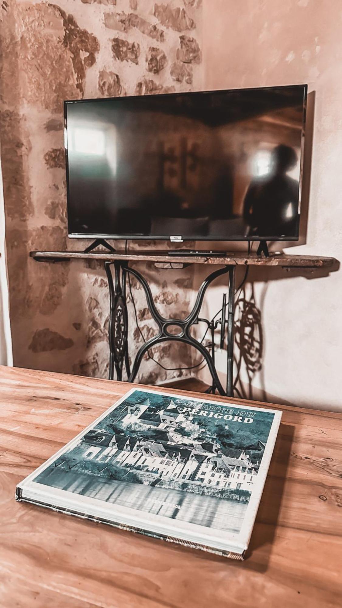 Gite Le Relais De La Diligence Saint-Lazare Ngoại thất bức ảnh